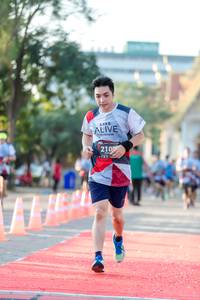 BIB: 210
                            <button type="button" onclick="openModal(6551245)" class="btn btn-primary btn-sm float-right btn-popup" data-toggle="modal" data-target=".modal-high-quality">
                        <i class="fas fa-shopping-cart"></i> Add to Cart
                    </button>
                                            <button type="button" onclick="isThisMe(6551245, true)" class="btn btn-success btn-sm float-right btn-popup btn-isme hidden" data-toggle="tooltip" data-placement="bottom" title="นี่คือรูปของคุณใช่ไหม คลิกที่นี่เพื่อเอาเข้าอัลบั้ม">
                        <i class="fas fa-plus"></i> Add to album
                    </button>
                    <button type="button" onclick="isThisMe(6551245, false)" class="btn btn-warning btn-sm float-right btn-popup btn-isnotme hidden">
                        <i class="fas fa-ban"></i> Remove from album
                    </button>