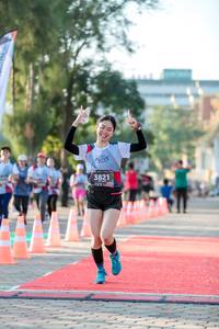 BIB: 3821
                            <button type="button" onclick="openModal(6555833)" class="btn btn-primary btn-sm float-right btn-popup" data-toggle="modal" data-target=".modal-high-quality">
                        <i class="fas fa-shopping-cart"></i> Add to Cart
                    </button>
                                            <button type="button" onclick="isThisMe(6555833, true)" class="btn btn-success btn-sm float-right btn-popup btn-isme hidden" data-toggle="tooltip" data-placement="bottom" title="นี่คือรูปของคุณใช่ไหม คลิกที่นี่เพื่อเอาเข้าอัลบั้ม">
                        <i class="fas fa-plus"></i> Add to album
                    </button>
                    <button type="button" onclick="isThisMe(6555833, false)" class="btn btn-warning btn-sm float-right btn-popup btn-isnotme hidden">
                        <i class="fas fa-ban"></i> Remove from album
                    </button>