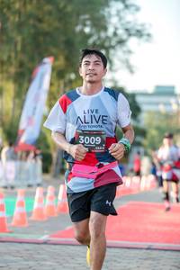 BIB: 3009, 128
                            <button type="button" onclick="openModal(6547859)" class="btn btn-primary btn-sm float-right btn-popup" data-toggle="modal" data-target=".modal-high-quality">
                        <i class="fas fa-shopping-cart"></i> Add to Cart
                    </button>
                                            <button type="button" onclick="isThisMe(6547859, true)" class="btn btn-success btn-sm float-right btn-popup btn-isme hidden" data-toggle="tooltip" data-placement="bottom" title="นี่คือรูปของคุณใช่ไหม คลิกที่นี่เพื่อเอาเข้าอัลบั้ม">
                        <i class="fas fa-plus"></i> Add to album
                    </button>
                    <button type="button" onclick="isThisMe(6547859, false)" class="btn btn-warning btn-sm float-right btn-popup btn-isnotme hidden">
                        <i class="fas fa-ban"></i> Remove from album
                    </button>