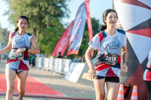 BIB: 3086, 2818
                            <button type="button" onclick="openModal(6557971)" class="btn btn-primary btn-sm float-right btn-popup" data-toggle="modal" data-target=".modal-high-quality">
                        <i class="fas fa-shopping-cart"></i> Add to Cart
                    </button>
                                            <button type="button" onclick="isThisMe(6557971, true)" class="btn btn-success btn-sm float-right btn-popup btn-isme hidden" data-toggle="tooltip" data-placement="bottom" title="นี่คือรูปของคุณใช่ไหม คลิกที่นี่เพื่อเอาเข้าอัลบั้ม">
                        <i class="fas fa-plus"></i> Add to album
                    </button>
                    <button type="button" onclick="isThisMe(6557971, false)" class="btn btn-warning btn-sm float-right btn-popup btn-isnotme hidden">
                        <i class="fas fa-ban"></i> Remove from album
                    </button>