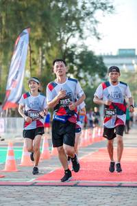 BIB: 2953, 2624, 3842
                            <button type="button" onclick="openModal(6553120)" class="btn btn-primary btn-sm float-right btn-popup" data-toggle="modal" data-target=".modal-high-quality">
                        <i class="fas fa-shopping-cart"></i> Add to Cart
                    </button>
                                            <button type="button" onclick="isThisMe(6553120, true)" class="btn btn-success btn-sm float-right btn-popup btn-isme hidden" data-toggle="tooltip" data-placement="bottom" title="นี่คือรูปของคุณใช่ไหม คลิกที่นี่เพื่อเอาเข้าอัลบั้ม">
                        <i class="fas fa-plus"></i> Add to album
                    </button>
                    <button type="button" onclick="isThisMe(6553120, false)" class="btn btn-warning btn-sm float-right btn-popup btn-isnotme hidden">
                        <i class="fas fa-ban"></i> Remove from album
                    </button>