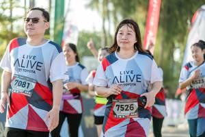 BIB: 6523, 7081, 7526
                            <button type="button" onclick="openModal(6562652)" class="btn btn-primary btn-sm float-right btn-popup" data-toggle="modal" data-target=".modal-high-quality">
                        <i class="fas fa-shopping-cart"></i> Add to Cart
                    </button>
                                            <button type="button" onclick="isThisMe(6562652, true)" class="btn btn-success btn-sm float-right btn-popup btn-isme hidden" data-toggle="tooltip" data-placement="bottom" title="นี่คือรูปของคุณใช่ไหม คลิกที่นี่เพื่อเอาเข้าอัลบั้ม">
                        <i class="fas fa-plus"></i> Add to album
                    </button>
                    <button type="button" onclick="isThisMe(6562652, false)" class="btn btn-warning btn-sm float-right btn-popup btn-isnotme hidden">
                        <i class="fas fa-ban"></i> Remove from album
                    </button>