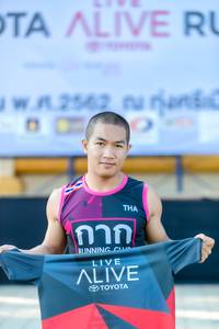 BIB: 2562
                            <button type="button" onclick="openModal(6569162)" class="btn btn-primary btn-sm float-right btn-popup" data-toggle="modal" data-target=".modal-high-quality">
                        <i class="fas fa-shopping-cart"></i> Add to Cart
                    </button>
                                            <button type="button" onclick="isThisMe(6569162, true)" class="btn btn-success btn-sm float-right btn-popup btn-isme hidden" data-toggle="tooltip" data-placement="bottom" title="นี่คือรูปของคุณใช่ไหม คลิกที่นี่เพื่อเอาเข้าอัลบั้ม">
                        <i class="fas fa-plus"></i> Add to album
                    </button>
                    <button type="button" onclick="isThisMe(6569162, false)" class="btn btn-warning btn-sm float-right btn-popup btn-isnotme hidden">
                        <i class="fas fa-ban"></i> Remove from album
                    </button>