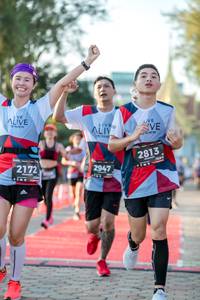 BIB: 2813, 2947, 2172
                            <button type="button" onclick="openModal(6551382)" class="btn btn-primary btn-sm float-right btn-popup" data-toggle="modal" data-target=".modal-high-quality">
                        <i class="fas fa-shopping-cart"></i> Add to Cart
                    </button>
                                            <button type="button" onclick="isThisMe(6551382, true)" class="btn btn-success btn-sm float-right btn-popup btn-isme hidden" data-toggle="tooltip" data-placement="bottom" title="นี่คือรูปของคุณใช่ไหม คลิกที่นี่เพื่อเอาเข้าอัลบั้ม">
                        <i class="fas fa-plus"></i> Add to album
                    </button>
                    <button type="button" onclick="isThisMe(6551382, false)" class="btn btn-warning btn-sm float-right btn-popup btn-isnotme hidden">
                        <i class="fas fa-ban"></i> Remove from album
                    </button>