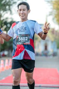 BIB: 3602, 128
                            <button type="button" onclick="openModal(6543154)" class="btn btn-primary btn-sm float-right btn-popup" data-toggle="modal" data-target=".modal-high-quality">
                        <i class="fas fa-shopping-cart"></i> Add to Cart
                    </button>
                                            <button type="button" onclick="isThisMe(6543154, true)" class="btn btn-success btn-sm float-right btn-popup btn-isme hidden" data-toggle="tooltip" data-placement="bottom" title="นี่คือรูปของคุณใช่ไหม คลิกที่นี่เพื่อเอาเข้าอัลบั้ม">
                        <i class="fas fa-plus"></i> Add to album
                    </button>
                    <button type="button" onclick="isThisMe(6543154, false)" class="btn btn-warning btn-sm float-right btn-popup btn-isnotme hidden">
                        <i class="fas fa-ban"></i> Remove from album
                    </button>