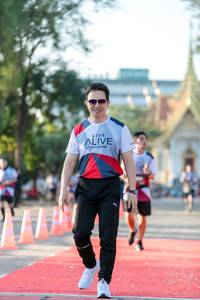 BIB: 
                            <button type="button" onclick="openModal(6526488)" class="btn btn-primary btn-sm float-right btn-popup" data-toggle="modal" data-target=".modal-high-quality">
                        <i class="fas fa-shopping-cart"></i> Add to Cart
                    </button>
                                            <button type="button" onclick="isThisMe(6526488, true)" class="btn btn-success btn-sm float-right btn-popup btn-isme hidden" data-toggle="tooltip" data-placement="bottom" title="นี่คือรูปของคุณใช่ไหม คลิกที่นี่เพื่อเอาเข้าอัลบั้ม">
                        <i class="fas fa-plus"></i> Add to album
                    </button>
                    <button type="button" onclick="isThisMe(6526488, false)" class="btn btn-warning btn-sm float-right btn-popup btn-isnotme hidden">
                        <i class="fas fa-ban"></i> Remove from album
                    </button>