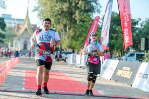 BIB: 3792, 3100
                            <button type="button" onclick="openModal(6559639)" class="btn btn-primary btn-sm float-right btn-popup" data-toggle="modal" data-target=".modal-high-quality">
                        <i class="fas fa-shopping-cart"></i> Add to Cart
                    </button>
                                            <button type="button" onclick="isThisMe(6559639, true)" class="btn btn-success btn-sm float-right btn-popup btn-isme hidden" data-toggle="tooltip" data-placement="bottom" title="นี่คือรูปของคุณใช่ไหม คลิกที่นี่เพื่อเอาเข้าอัลบั้ม">
                        <i class="fas fa-plus"></i> Add to album
                    </button>
                    <button type="button" onclick="isThisMe(6559639, false)" class="btn btn-warning btn-sm float-right btn-popup btn-isnotme hidden">
                        <i class="fas fa-ban"></i> Remove from album
                    </button>