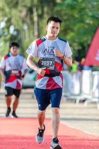 BIB: 2037, 124
                            <button type="button" onclick="openModal(6562814)" class="btn btn-primary btn-sm float-right btn-popup" data-toggle="modal" data-target=".modal-high-quality">
                        <i class="fas fa-shopping-cart"></i> Add to Cart
                    </button>
                                            <button type="button" onclick="isThisMe(6562814, true)" class="btn btn-success btn-sm float-right btn-popup btn-isme hidden" data-toggle="tooltip" data-placement="bottom" title="นี่คือรูปของคุณใช่ไหม คลิกที่นี่เพื่อเอาเข้าอัลบั้ม">
                        <i class="fas fa-plus"></i> Add to album
                    </button>
                    <button type="button" onclick="isThisMe(6562814, false)" class="btn btn-warning btn-sm float-right btn-popup btn-isnotme hidden">
                        <i class="fas fa-ban"></i> Remove from album
                    </button>