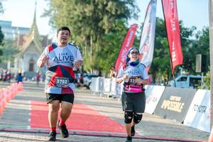 BIB: 310, 3792
                            <button type="button" onclick="openModal(6559643)" class="btn btn-primary btn-sm float-right btn-popup" data-toggle="modal" data-target=".modal-high-quality">
                        <i class="fas fa-shopping-cart"></i> Add to Cart
                    </button>
                                            <button type="button" onclick="isThisMe(6559643, true)" class="btn btn-success btn-sm float-right btn-popup btn-isme hidden" data-toggle="tooltip" data-placement="bottom" title="นี่คือรูปของคุณใช่ไหม คลิกที่นี่เพื่อเอาเข้าอัลบั้ม">
                        <i class="fas fa-plus"></i> Add to album
                    </button>
                    <button type="button" onclick="isThisMe(6559643, false)" class="btn btn-warning btn-sm float-right btn-popup btn-isnotme hidden">
                        <i class="fas fa-ban"></i> Remove from album
                    </button>