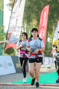 BIB: 1271
                            <button type="button" onclick="openModal(6558650)" class="btn btn-primary btn-sm float-right btn-popup" data-toggle="modal" data-target=".modal-high-quality">
                        <i class="fas fa-shopping-cart"></i> Add to Cart
                    </button>
                                            <button type="button" onclick="isThisMe(6558650, true)" class="btn btn-success btn-sm float-right btn-popup btn-isme hidden" data-toggle="tooltip" data-placement="bottom" title="นี่คือรูปของคุณใช่ไหม คลิกที่นี่เพื่อเอาเข้าอัลบั้ม">
                        <i class="fas fa-plus"></i> Add to album
                    </button>
                    <button type="button" onclick="isThisMe(6558650, false)" class="btn btn-warning btn-sm float-right btn-popup btn-isnotme hidden">
                        <i class="fas fa-ban"></i> Remove from album
                    </button>