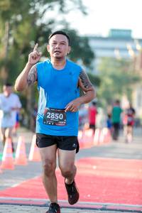 BIB: 2850, 124
                            <button type="button" onclick="openModal(6551979)" class="btn btn-primary btn-sm float-right btn-popup" data-toggle="modal" data-target=".modal-high-quality">
                        <i class="fas fa-shopping-cart"></i> Add to Cart
                    </button>
                                            <button type="button" onclick="isThisMe(6551979, true)" class="btn btn-success btn-sm float-right btn-popup btn-isme hidden" data-toggle="tooltip" data-placement="bottom" title="นี่คือรูปของคุณใช่ไหม คลิกที่นี่เพื่อเอาเข้าอัลบั้ม">
                        <i class="fas fa-plus"></i> Add to album
                    </button>
                    <button type="button" onclick="isThisMe(6551979, false)" class="btn btn-warning btn-sm float-right btn-popup btn-isnotme hidden">
                        <i class="fas fa-ban"></i> Remove from album
                    </button>