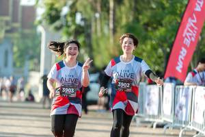 BIB: 3902, 3903
                            <button type="button" onclick="openModal(6562300)" class="btn btn-primary btn-sm float-right btn-popup" data-toggle="modal" data-target=".modal-high-quality">
                        <i class="fas fa-shopping-cart"></i> Add to Cart
                    </button>
                                            <button type="button" onclick="isThisMe(6562300, true)" class="btn btn-success btn-sm float-right btn-popup btn-isme hidden" data-toggle="tooltip" data-placement="bottom" title="นี่คือรูปของคุณใช่ไหม คลิกที่นี่เพื่อเอาเข้าอัลบั้ม">
                        <i class="fas fa-plus"></i> Add to album
                    </button>
                    <button type="button" onclick="isThisMe(6562300, false)" class="btn btn-warning btn-sm float-right btn-popup btn-isnotme hidden">
                        <i class="fas fa-ban"></i> Remove from album
                    </button>