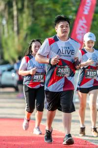 BIB: 2631, 3117, 2917
                            <button type="button" onclick="openModal(6562612)" class="btn btn-primary btn-sm float-right btn-popup" data-toggle="modal" data-target=".modal-high-quality">
                        <i class="fas fa-shopping-cart"></i> Add to Cart
                    </button>
                                            <button type="button" onclick="isThisMe(6562612, true)" class="btn btn-success btn-sm float-right btn-popup btn-isme hidden" data-toggle="tooltip" data-placement="bottom" title="นี่คือรูปของคุณใช่ไหม คลิกที่นี่เพื่อเอาเข้าอัลบั้ม">
                        <i class="fas fa-plus"></i> Add to album
                    </button>
                    <button type="button" onclick="isThisMe(6562612, false)" class="btn btn-warning btn-sm float-right btn-popup btn-isnotme hidden">
                        <i class="fas fa-ban"></i> Remove from album
                    </button>