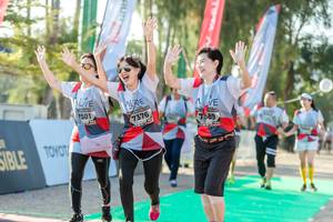 BIB: 501, 7376
                            <button type="button" onclick="openModal(6563100)" class="btn btn-primary btn-sm float-right btn-popup" data-toggle="modal" data-target=".modal-high-quality">
                        <i class="fas fa-shopping-cart"></i> Add to Cart
                    </button>
                                            <button type="button" onclick="isThisMe(6563100, true)" class="btn btn-success btn-sm float-right btn-popup btn-isme hidden" data-toggle="tooltip" data-placement="bottom" title="นี่คือรูปของคุณใช่ไหม คลิกที่นี่เพื่อเอาเข้าอัลบั้ม">
                        <i class="fas fa-plus"></i> Add to album
                    </button>
                    <button type="button" onclick="isThisMe(6563100, false)" class="btn btn-warning btn-sm float-right btn-popup btn-isnotme hidden">
                        <i class="fas fa-ban"></i> Remove from album
                    </button>