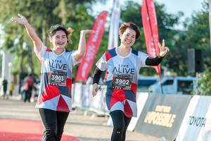 BIB: 3902, 3903
                            <button type="button" onclick="openModal(6562330)" class="btn btn-primary btn-sm float-right btn-popup" data-toggle="modal" data-target=".modal-high-quality">
                        <i class="fas fa-shopping-cart"></i> Add to Cart
                    </button>
                                            <button type="button" onclick="isThisMe(6562330, true)" class="btn btn-success btn-sm float-right btn-popup btn-isme hidden" data-toggle="tooltip" data-placement="bottom" title="นี่คือรูปของคุณใช่ไหม คลิกที่นี่เพื่อเอาเข้าอัลบั้ม">
                        <i class="fas fa-plus"></i> Add to album
                    </button>
                    <button type="button" onclick="isThisMe(6562330, false)" class="btn btn-warning btn-sm float-right btn-popup btn-isnotme hidden">
                        <i class="fas fa-ban"></i> Remove from album
                    </button>