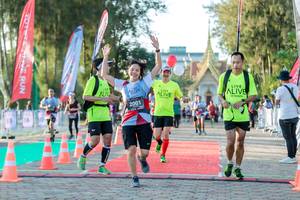 BIB: 2001
                            <button type="button" onclick="openModal(6552430)" class="btn btn-primary btn-sm float-right btn-popup" data-toggle="modal" data-target=".modal-high-quality">
                        <i class="fas fa-shopping-cart"></i> Add to Cart
                    </button>
                                            <button type="button" onclick="isThisMe(6552430, true)" class="btn btn-success btn-sm float-right btn-popup btn-isme hidden" data-toggle="tooltip" data-placement="bottom" title="นี่คือรูปของคุณใช่ไหม คลิกที่นี่เพื่อเอาเข้าอัลบั้ม">
                        <i class="fas fa-plus"></i> Add to album
                    </button>
                    <button type="button" onclick="isThisMe(6552430, false)" class="btn btn-warning btn-sm float-right btn-popup btn-isnotme hidden">
                        <i class="fas fa-ban"></i> Remove from album
                    </button>