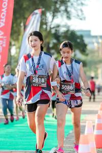 BIB: 2818, 128, 3086
                            <button type="button" onclick="openModal(6562554)" class="btn btn-primary btn-sm float-right btn-popup" data-toggle="modal" data-target=".modal-high-quality">
                        <i class="fas fa-shopping-cart"></i> Add to Cart
                    </button>
                                            <button type="button" onclick="isThisMe(6562554, true)" class="btn btn-success btn-sm float-right btn-popup btn-isme hidden" data-toggle="tooltip" data-placement="bottom" title="นี่คือรูปของคุณใช่ไหม คลิกที่นี่เพื่อเอาเข้าอัลบั้ม">
                        <i class="fas fa-plus"></i> Add to album
                    </button>
                    <button type="button" onclick="isThisMe(6562554, false)" class="btn btn-warning btn-sm float-right btn-popup btn-isnotme hidden">
                        <i class="fas fa-ban"></i> Remove from album
                    </button>