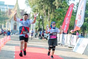 BIB: 3100, 3792
                            <button type="button" onclick="openModal(6559626)" class="btn btn-primary btn-sm float-right btn-popup" data-toggle="modal" data-target=".modal-high-quality">
                        <i class="fas fa-shopping-cart"></i> Add to Cart
                    </button>
                                            <button type="button" onclick="isThisMe(6559626, true)" class="btn btn-success btn-sm float-right btn-popup btn-isme hidden" data-toggle="tooltip" data-placement="bottom" title="นี่คือรูปของคุณใช่ไหม คลิกที่นี่เพื่อเอาเข้าอัลบั้ม">
                        <i class="fas fa-plus"></i> Add to album
                    </button>
                    <button type="button" onclick="isThisMe(6559626, false)" class="btn btn-warning btn-sm float-right btn-popup btn-isnotme hidden">
                        <i class="fas fa-ban"></i> Remove from album
                    </button>