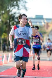 BIB: 3713, 323
                            <button type="button" onclick="openModal(6555018)" class="btn btn-primary btn-sm float-right btn-popup" data-toggle="modal" data-target=".modal-high-quality">
                        <i class="fas fa-shopping-cart"></i> Add to Cart
                    </button>
                                            <button type="button" onclick="isThisMe(6555018, true)" class="btn btn-success btn-sm float-right btn-popup btn-isme hidden" data-toggle="tooltip" data-placement="bottom" title="นี่คือรูปของคุณใช่ไหม คลิกที่นี่เพื่อเอาเข้าอัลบั้ม">
                        <i class="fas fa-plus"></i> Add to album
                    </button>
                    <button type="button" onclick="isThisMe(6555018, false)" class="btn btn-warning btn-sm float-right btn-popup btn-isnotme hidden">
                        <i class="fas fa-ban"></i> Remove from album
                    </button>