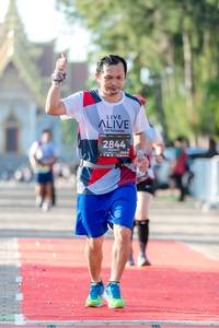 BIB: 2844, 124
                            <button type="button" onclick="openModal(6561501)" class="btn btn-primary btn-sm float-right btn-popup" data-toggle="modal" data-target=".modal-high-quality">
                        <i class="fas fa-shopping-cart"></i> Add to Cart
                    </button>
                                            <button type="button" onclick="isThisMe(6561501, true)" class="btn btn-success btn-sm float-right btn-popup btn-isme hidden" data-toggle="tooltip" data-placement="bottom" title="นี่คือรูปของคุณใช่ไหม คลิกที่นี่เพื่อเอาเข้าอัลบั้ม">
                        <i class="fas fa-plus"></i> Add to album
                    </button>
                    <button type="button" onclick="isThisMe(6561501, false)" class="btn btn-warning btn-sm float-right btn-popup btn-isnotme hidden">
                        <i class="fas fa-ban"></i> Remove from album
                    </button>