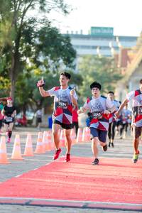 BIB: 2034, 2843
                            <button type="button" onclick="openModal(6550375)" class="btn btn-primary btn-sm float-right btn-popup" data-toggle="modal" data-target=".modal-high-quality">
                        <i class="fas fa-shopping-cart"></i> Add to Cart
                    </button>
                                            <button type="button" onclick="isThisMe(6550375, true)" class="btn btn-success btn-sm float-right btn-popup btn-isme hidden" data-toggle="tooltip" data-placement="bottom" title="นี่คือรูปของคุณใช่ไหม คลิกที่นี่เพื่อเอาเข้าอัลบั้ม">
                        <i class="fas fa-plus"></i> Add to album
                    </button>
                    <button type="button" onclick="isThisMe(6550375, false)" class="btn btn-warning btn-sm float-right btn-popup btn-isnotme hidden">
                        <i class="fas fa-ban"></i> Remove from album
                    </button>