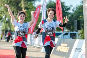 BIB: 3902, 3903
                            <button type="button" onclick="openModal(6562331)" class="btn btn-primary btn-sm float-right btn-popup" data-toggle="modal" data-target=".modal-high-quality">
                        <i class="fas fa-shopping-cart"></i> Add to Cart
                    </button>
                                            <button type="button" onclick="isThisMe(6562331, true)" class="btn btn-success btn-sm float-right btn-popup btn-isme hidden" data-toggle="tooltip" data-placement="bottom" title="นี่คือรูปของคุณใช่ไหม คลิกที่นี่เพื่อเอาเข้าอัลบั้ม">
                        <i class="fas fa-plus"></i> Add to album
                    </button>
                    <button type="button" onclick="isThisMe(6562331, false)" class="btn btn-warning btn-sm float-right btn-popup btn-isnotme hidden">
                        <i class="fas fa-ban"></i> Remove from album
                    </button>