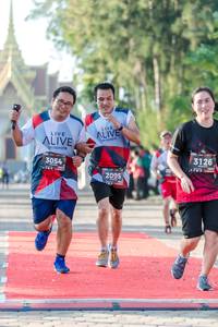 BIB: 3054, 3126, 2095
                            <button type="button" onclick="openModal(6557891)" class="btn btn-primary btn-sm float-right btn-popup" data-toggle="modal" data-target=".modal-high-quality">
                        <i class="fas fa-shopping-cart"></i> Add to Cart
                    </button>
                                            <button type="button" onclick="isThisMe(6557891, true)" class="btn btn-success btn-sm float-right btn-popup btn-isme hidden" data-toggle="tooltip" data-placement="bottom" title="นี่คือรูปของคุณใช่ไหม คลิกที่นี่เพื่อเอาเข้าอัลบั้ม">
                        <i class="fas fa-plus"></i> Add to album
                    </button>
                    <button type="button" onclick="isThisMe(6557891, false)" class="btn btn-warning btn-sm float-right btn-popup btn-isnotme hidden">
                        <i class="fas fa-ban"></i> Remove from album
                    </button>