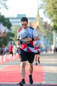 BIB: 288
                            <button type="button" onclick="openModal(6555318)" class="btn btn-primary btn-sm float-right btn-popup" data-toggle="modal" data-target=".modal-high-quality">
                        <i class="fas fa-shopping-cart"></i> Add to Cart
                    </button>
                                            <button type="button" onclick="isThisMe(6555318, true)" class="btn btn-success btn-sm float-right btn-popup btn-isme hidden" data-toggle="tooltip" data-placement="bottom" title="นี่คือรูปของคุณใช่ไหม คลิกที่นี่เพื่อเอาเข้าอัลบั้ม">
                        <i class="fas fa-plus"></i> Add to album
                    </button>
                    <button type="button" onclick="isThisMe(6555318, false)" class="btn btn-warning btn-sm float-right btn-popup btn-isnotme hidden">
                        <i class="fas fa-ban"></i> Remove from album
                    </button>