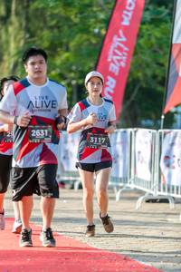 BIB: 2631, 3117
                            <button type="button" onclick="openModal(6562606)" class="btn btn-primary btn-sm float-right btn-popup" data-toggle="modal" data-target=".modal-high-quality">
                        <i class="fas fa-shopping-cart"></i> Add to Cart
                    </button>
                                            <button type="button" onclick="isThisMe(6562606, true)" class="btn btn-success btn-sm float-right btn-popup btn-isme hidden" data-toggle="tooltip" data-placement="bottom" title="นี่คือรูปของคุณใช่ไหม คลิกที่นี่เพื่อเอาเข้าอัลบั้ม">
                        <i class="fas fa-plus"></i> Add to album
                    </button>
                    <button type="button" onclick="isThisMe(6562606, false)" class="btn btn-warning btn-sm float-right btn-popup btn-isnotme hidden">
                        <i class="fas fa-ban"></i> Remove from album
                    </button>