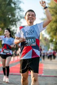 BIB: 3611, 128, 3844
                            <button type="button" onclick="openModal(6551473)" class="btn btn-primary btn-sm float-right btn-popup" data-toggle="modal" data-target=".modal-high-quality">
                        <i class="fas fa-shopping-cart"></i> Add to Cart
                    </button>
                                            <button type="button" onclick="isThisMe(6551473, true)" class="btn btn-success btn-sm float-right btn-popup btn-isme hidden" data-toggle="tooltip" data-placement="bottom" title="นี่คือรูปของคุณใช่ไหม คลิกที่นี่เพื่อเอาเข้าอัลบั้ม">
                        <i class="fas fa-plus"></i> Add to album
                    </button>
                    <button type="button" onclick="isThisMe(6551473, false)" class="btn btn-warning btn-sm float-right btn-popup btn-isnotme hidden">
                        <i class="fas fa-ban"></i> Remove from album
                    </button>