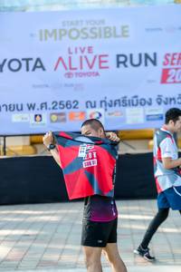 BIB: 2562
                            <button type="button" onclick="openModal(6569141)" class="btn btn-primary btn-sm float-right btn-popup" data-toggle="modal" data-target=".modal-high-quality">
                        <i class="fas fa-shopping-cart"></i> Add to Cart
                    </button>
                                            <button type="button" onclick="isThisMe(6569141, true)" class="btn btn-success btn-sm float-right btn-popup btn-isme hidden" data-toggle="tooltip" data-placement="bottom" title="นี่คือรูปของคุณใช่ไหม คลิกที่นี่เพื่อเอาเข้าอัลบั้ม">
                        <i class="fas fa-plus"></i> Add to album
                    </button>
                    <button type="button" onclick="isThisMe(6569141, false)" class="btn btn-warning btn-sm float-right btn-popup btn-isnotme hidden">
                        <i class="fas fa-ban"></i> Remove from album
                    </button>