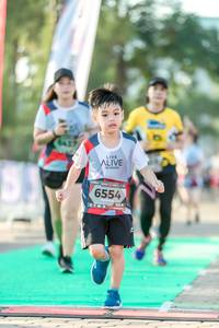 BIB: 6554
                            <button type="button" onclick="openModal(6558631)" class="btn btn-primary btn-sm float-right btn-popup" data-toggle="modal" data-target=".modal-high-quality">
                        <i class="fas fa-shopping-cart"></i> Add to Cart
                    </button>
                                            <button type="button" onclick="isThisMe(6558631, true)" class="btn btn-success btn-sm float-right btn-popup btn-isme hidden" data-toggle="tooltip" data-placement="bottom" title="นี่คือรูปของคุณใช่ไหม คลิกที่นี่เพื่อเอาเข้าอัลบั้ม">
                        <i class="fas fa-plus"></i> Add to album
                    </button>
                    <button type="button" onclick="isThisMe(6558631, false)" class="btn btn-warning btn-sm float-right btn-popup btn-isnotme hidden">
                        <i class="fas fa-ban"></i> Remove from album
                    </button>