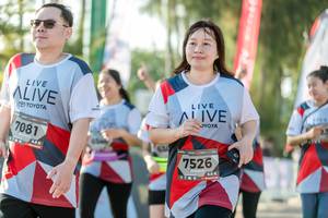 BIB: 7081, 7526
                            <button type="button" onclick="openModal(6562651)" class="btn btn-primary btn-sm float-right btn-popup" data-toggle="modal" data-target=".modal-high-quality">
                        <i class="fas fa-shopping-cart"></i> Add to Cart
                    </button>
                                            <button type="button" onclick="isThisMe(6562651, true)" class="btn btn-success btn-sm float-right btn-popup btn-isme hidden" data-toggle="tooltip" data-placement="bottom" title="นี่คือรูปของคุณใช่ไหม คลิกที่นี่เพื่อเอาเข้าอัลบั้ม">
                        <i class="fas fa-plus"></i> Add to album
                    </button>
                    <button type="button" onclick="isThisMe(6562651, false)" class="btn btn-warning btn-sm float-right btn-popup btn-isnotme hidden">
                        <i class="fas fa-ban"></i> Remove from album
                    </button>