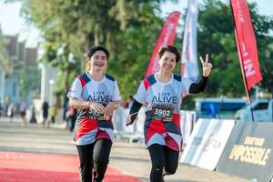 BIB: 3902, 3900
                            <button type="button" onclick="openModal(6562323)" class="btn btn-primary btn-sm float-right btn-popup" data-toggle="modal" data-target=".modal-high-quality">
                        <i class="fas fa-shopping-cart"></i> Add to Cart
                    </button>
                                            <button type="button" onclick="isThisMe(6562323, true)" class="btn btn-success btn-sm float-right btn-popup btn-isme hidden" data-toggle="tooltip" data-placement="bottom" title="นี่คือรูปของคุณใช่ไหม คลิกที่นี่เพื่อเอาเข้าอัลบั้ม">
                        <i class="fas fa-plus"></i> Add to album
                    </button>
                    <button type="button" onclick="isThisMe(6562323, false)" class="btn btn-warning btn-sm float-right btn-popup btn-isnotme hidden">
                        <i class="fas fa-ban"></i> Remove from album
                    </button>