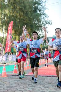 BIB: 652, 2907, 2025
                            <button type="button" onclick="openModal(6551396)" class="btn btn-primary btn-sm float-right btn-popup" data-toggle="modal" data-target=".modal-high-quality">
                        <i class="fas fa-shopping-cart"></i> Add to Cart
                    </button>
                                            <button type="button" onclick="isThisMe(6551396, true)" class="btn btn-success btn-sm float-right btn-popup btn-isme hidden" data-toggle="tooltip" data-placement="bottom" title="นี่คือรูปของคุณใช่ไหม คลิกที่นี่เพื่อเอาเข้าอัลบั้ม">
                        <i class="fas fa-plus"></i> Add to album
                    </button>
                    <button type="button" onclick="isThisMe(6551396, false)" class="btn btn-warning btn-sm float-right btn-popup btn-isnotme hidden">
                        <i class="fas fa-ban"></i> Remove from album
                    </button>