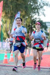 BIB: 2639, 2608
                            <button type="button" onclick="openModal(6548056)" class="btn btn-primary btn-sm float-right btn-popup" data-toggle="modal" data-target=".modal-high-quality">
                        <i class="fas fa-shopping-cart"></i> Add to Cart
                    </button>
                                            <button type="button" onclick="isThisMe(6548056, true)" class="btn btn-success btn-sm float-right btn-popup btn-isme hidden" data-toggle="tooltip" data-placement="bottom" title="นี่คือรูปของคุณใช่ไหม คลิกที่นี่เพื่อเอาเข้าอัลบั้ม">
                        <i class="fas fa-plus"></i> Add to album
                    </button>
                    <button type="button" onclick="isThisMe(6548056, false)" class="btn btn-warning btn-sm float-right btn-popup btn-isnotme hidden">
                        <i class="fas fa-ban"></i> Remove from album
                    </button>