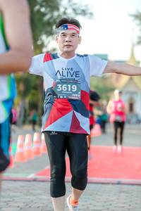 BIB: 3619, 128
                            <button type="button" onclick="openModal(6546177)" class="btn btn-primary btn-sm float-right btn-popup" data-toggle="modal" data-target=".modal-high-quality">
                        <i class="fas fa-shopping-cart"></i> Add to Cart
                    </button>
                                            <button type="button" onclick="isThisMe(6546177, true)" class="btn btn-success btn-sm float-right btn-popup btn-isme hidden" data-toggle="tooltip" data-placement="bottom" title="นี่คือรูปของคุณใช่ไหม คลิกที่นี่เพื่อเอาเข้าอัลบั้ม">
                        <i class="fas fa-plus"></i> Add to album
                    </button>
                    <button type="button" onclick="isThisMe(6546177, false)" class="btn btn-warning btn-sm float-right btn-popup btn-isnotme hidden">
                        <i class="fas fa-ban"></i> Remove from album
                    </button>