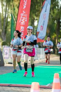 BIB: 740, 7146
                            <button type="button" onclick="openModal(6557610)" class="btn btn-primary btn-sm float-right btn-popup" data-toggle="modal" data-target=".modal-high-quality">
                        <i class="fas fa-shopping-cart"></i> Add to Cart
                    </button>
                                            <button type="button" onclick="isThisMe(6557610, true)" class="btn btn-success btn-sm float-right btn-popup btn-isme hidden" data-toggle="tooltip" data-placement="bottom" title="นี่คือรูปของคุณใช่ไหม คลิกที่นี่เพื่อเอาเข้าอัลบั้ม">
                        <i class="fas fa-plus"></i> Add to album
                    </button>
                    <button type="button" onclick="isThisMe(6557610, false)" class="btn btn-warning btn-sm float-right btn-popup btn-isnotme hidden">
                        <i class="fas fa-ban"></i> Remove from album
                    </button>