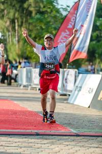 BIB: 2942
                            <button type="button" onclick="openModal(6557916)" class="btn btn-primary btn-sm float-right btn-popup" data-toggle="modal" data-target=".modal-high-quality">
                        <i class="fas fa-shopping-cart"></i> Add to Cart
                    </button>
                                            <button type="button" onclick="isThisMe(6557916, true)" class="btn btn-success btn-sm float-right btn-popup btn-isme hidden" data-toggle="tooltip" data-placement="bottom" title="นี่คือรูปของคุณใช่ไหม คลิกที่นี่เพื่อเอาเข้าอัลบั้ม">
                        <i class="fas fa-plus"></i> Add to album
                    </button>
                    <button type="button" onclick="isThisMe(6557916, false)" class="btn btn-warning btn-sm float-right btn-popup btn-isnotme hidden">
                        <i class="fas fa-ban"></i> Remove from album
                    </button>