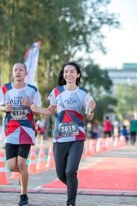 BIB: 6114, 3819, 128
                            <button type="button" onclick="openModal(6555127)" class="btn btn-primary btn-sm float-right btn-popup" data-toggle="modal" data-target=".modal-high-quality">
                        <i class="fas fa-shopping-cart"></i> Add to Cart
                    </button>
                                            <button type="button" onclick="isThisMe(6555127, true)" class="btn btn-success btn-sm float-right btn-popup btn-isme hidden" data-toggle="tooltip" data-placement="bottom" title="นี่คือรูปของคุณใช่ไหม คลิกที่นี่เพื่อเอาเข้าอัลบั้ม">
                        <i class="fas fa-plus"></i> Add to album
                    </button>
                    <button type="button" onclick="isThisMe(6555127, false)" class="btn btn-warning btn-sm float-right btn-popup btn-isnotme hidden">
                        <i class="fas fa-ban"></i> Remove from album
                    </button>