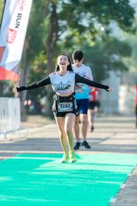 BIB: 7282
                            <button type="button" onclick="openModal(6561979)" class="btn btn-primary btn-sm float-right btn-popup" data-toggle="modal" data-target=".modal-high-quality">
                        <i class="fas fa-shopping-cart"></i> Add to Cart
                    </button>
                                            <button type="button" onclick="isThisMe(6561979, true)" class="btn btn-success btn-sm float-right btn-popup btn-isme hidden" data-toggle="tooltip" data-placement="bottom" title="นี่คือรูปของคุณใช่ไหม คลิกที่นี่เพื่อเอาเข้าอัลบั้ม">
                        <i class="fas fa-plus"></i> Add to album
                    </button>
                    <button type="button" onclick="isThisMe(6561979, false)" class="btn btn-warning btn-sm float-right btn-popup btn-isnotme hidden">
                        <i class="fas fa-ban"></i> Remove from album
                    </button>