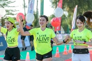 BIB: 
                            <button type="button" onclick="openModal(6556481)" class="btn btn-primary btn-sm float-right btn-popup" data-toggle="modal" data-target=".modal-high-quality">
                        <i class="fas fa-shopping-cart"></i> Add to Cart
                    </button>
                                            <button type="button" onclick="isThisMe(6556481, true)" class="btn btn-success btn-sm float-right btn-popup btn-isme hidden" data-toggle="tooltip" data-placement="bottom" title="นี่คือรูปของคุณใช่ไหม คลิกที่นี่เพื่อเอาเข้าอัลบั้ม">
                        <i class="fas fa-plus"></i> Add to album
                    </button>
                    <button type="button" onclick="isThisMe(6556481, false)" class="btn btn-warning btn-sm float-right btn-popup btn-isnotme hidden">
                        <i class="fas fa-ban"></i> Remove from album
                    </button>