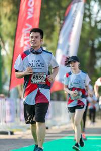 BIB: 6939
                            <button type="button" onclick="openModal(6558667)" class="btn btn-primary btn-sm float-right btn-popup" data-toggle="modal" data-target=".modal-high-quality">
                        <i class="fas fa-shopping-cart"></i> Add to Cart
                    </button>
                                            <button type="button" onclick="isThisMe(6558667, true)" class="btn btn-success btn-sm float-right btn-popup btn-isme hidden" data-toggle="tooltip" data-placement="bottom" title="นี่คือรูปของคุณใช่ไหม คลิกที่นี่เพื่อเอาเข้าอัลบั้ม">
                        <i class="fas fa-plus"></i> Add to album
                    </button>
                    <button type="button" onclick="isThisMe(6558667, false)" class="btn btn-warning btn-sm float-right btn-popup btn-isnotme hidden">
                        <i class="fas fa-ban"></i> Remove from album
                    </button>