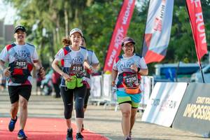 BIB: 2632, 2191, 2206
                            <button type="button" onclick="openModal(6561952)" class="btn btn-primary btn-sm float-right btn-popup" data-toggle="modal" data-target=".modal-high-quality">
                        <i class="fas fa-shopping-cart"></i> Add to Cart
                    </button>
                                            <button type="button" onclick="isThisMe(6561952, true)" class="btn btn-success btn-sm float-right btn-popup btn-isme hidden" data-toggle="tooltip" data-placement="bottom" title="นี่คือรูปของคุณใช่ไหม คลิกที่นี่เพื่อเอาเข้าอัลบั้ม">
                        <i class="fas fa-plus"></i> Add to album
                    </button>
                    <button type="button" onclick="isThisMe(6561952, false)" class="btn btn-warning btn-sm float-right btn-popup btn-isnotme hidden">
                        <i class="fas fa-ban"></i> Remove from album
                    </button>