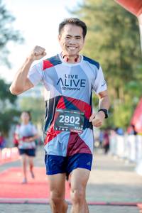 BIB: 2802, 128
                            <button type="button" onclick="openModal(6550757)" class="btn btn-primary btn-sm float-right btn-popup" data-toggle="modal" data-target=".modal-high-quality">
                        <i class="fas fa-shopping-cart"></i> Add to Cart
                    </button>
                                            <button type="button" onclick="isThisMe(6550757, true)" class="btn btn-success btn-sm float-right btn-popup btn-isme hidden" data-toggle="tooltip" data-placement="bottom" title="นี่คือรูปของคุณใช่ไหม คลิกที่นี่เพื่อเอาเข้าอัลบั้ม">
                        <i class="fas fa-plus"></i> Add to album
                    </button>
                    <button type="button" onclick="isThisMe(6550757, false)" class="btn btn-warning btn-sm float-right btn-popup btn-isnotme hidden">
                        <i class="fas fa-ban"></i> Remove from album
                    </button>