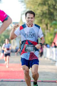 BIB: 2802, 128
                            <button type="button" onclick="openModal(6550745)" class="btn btn-primary btn-sm float-right btn-popup" data-toggle="modal" data-target=".modal-high-quality">
                        <i class="fas fa-shopping-cart"></i> Add to Cart
                    </button>
                                            <button type="button" onclick="isThisMe(6550745, true)" class="btn btn-success btn-sm float-right btn-popup btn-isme hidden" data-toggle="tooltip" data-placement="bottom" title="นี่คือรูปของคุณใช่ไหม คลิกที่นี่เพื่อเอาเข้าอัลบั้ม">
                        <i class="fas fa-plus"></i> Add to album
                    </button>
                    <button type="button" onclick="isThisMe(6550745, false)" class="btn btn-warning btn-sm float-right btn-popup btn-isnotme hidden">
                        <i class="fas fa-ban"></i> Remove from album
                    </button>