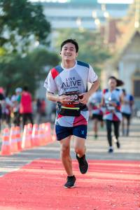 BIB: 980
                            <button type="button" onclick="openModal(6557146)" class="btn btn-primary btn-sm float-right btn-popup" data-toggle="modal" data-target=".modal-high-quality">
                        <i class="fas fa-shopping-cart"></i> Add to Cart
                    </button>
                                            <button type="button" onclick="isThisMe(6557146, true)" class="btn btn-success btn-sm float-right btn-popup btn-isme hidden" data-toggle="tooltip" data-placement="bottom" title="นี่คือรูปของคุณใช่ไหม คลิกที่นี่เพื่อเอาเข้าอัลบั้ม">
                        <i class="fas fa-plus"></i> Add to album
                    </button>
                    <button type="button" onclick="isThisMe(6557146, false)" class="btn btn-warning btn-sm float-right btn-popup btn-isnotme hidden">
                        <i class="fas fa-ban"></i> Remove from album
                    </button>