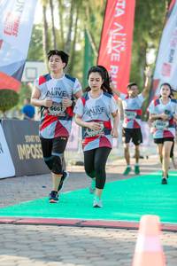 BIB: 6661, 019
                            <button type="button" onclick="openModal(6557983)" class="btn btn-primary btn-sm float-right btn-popup" data-toggle="modal" data-target=".modal-high-quality">
                        <i class="fas fa-shopping-cart"></i> Add to Cart
                    </button>
                                            <button type="button" onclick="isThisMe(6557983, true)" class="btn btn-success btn-sm float-right btn-popup btn-isme hidden" data-toggle="tooltip" data-placement="bottom" title="นี่คือรูปของคุณใช่ไหม คลิกที่นี่เพื่อเอาเข้าอัลบั้ม">
                        <i class="fas fa-plus"></i> Add to album
                    </button>
                    <button type="button" onclick="isThisMe(6557983, false)" class="btn btn-warning btn-sm float-right btn-popup btn-isnotme hidden">
                        <i class="fas fa-ban"></i> Remove from album
                    </button>