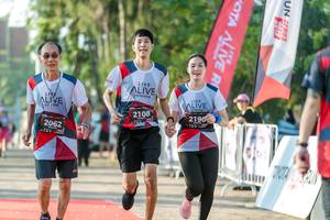 BIB: 2108, 2190, 2062
                            <button type="button" onclick="openModal(6559826)" class="btn btn-primary btn-sm float-right btn-popup" data-toggle="modal" data-target=".modal-high-quality">
                        <i class="fas fa-shopping-cart"></i> Add to Cart
                    </button>
                                            <button type="button" onclick="isThisMe(6559826, true)" class="btn btn-success btn-sm float-right btn-popup btn-isme hidden" data-toggle="tooltip" data-placement="bottom" title="นี่คือรูปของคุณใช่ไหม คลิกที่นี่เพื่อเอาเข้าอัลบั้ม">
                        <i class="fas fa-plus"></i> Add to album
                    </button>
                    <button type="button" onclick="isThisMe(6559826, false)" class="btn btn-warning btn-sm float-right btn-popup btn-isnotme hidden">
                        <i class="fas fa-ban"></i> Remove from album
                    </button>