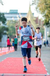 BIB: 3697
                            <button type="button" onclick="openModal(6543233)" class="btn btn-primary btn-sm float-right btn-popup" data-toggle="modal" data-target=".modal-high-quality">
                        <i class="fas fa-shopping-cart"></i> Add to Cart
                    </button>
                                            <button type="button" onclick="isThisMe(6543233, true)" class="btn btn-success btn-sm float-right btn-popup btn-isme hidden" data-toggle="tooltip" data-placement="bottom" title="นี่คือรูปของคุณใช่ไหม คลิกที่นี่เพื่อเอาเข้าอัลบั้ม">
                        <i class="fas fa-plus"></i> Add to album
                    </button>
                    <button type="button" onclick="isThisMe(6543233, false)" class="btn btn-warning btn-sm float-right btn-popup btn-isnotme hidden">
                        <i class="fas fa-ban"></i> Remove from album
                    </button>